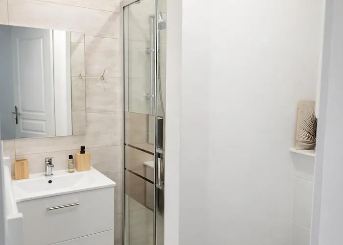 Grand Cosy Avec Cinema - & Vieil A Pied *